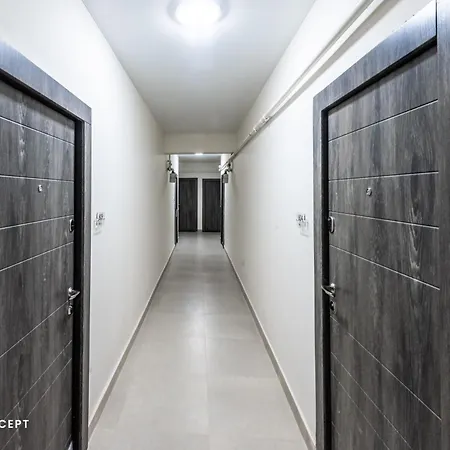 Spacious 806 Apartment Bucharest