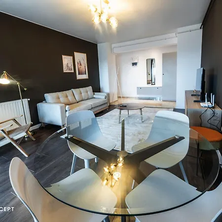 Apartment Spacious 806