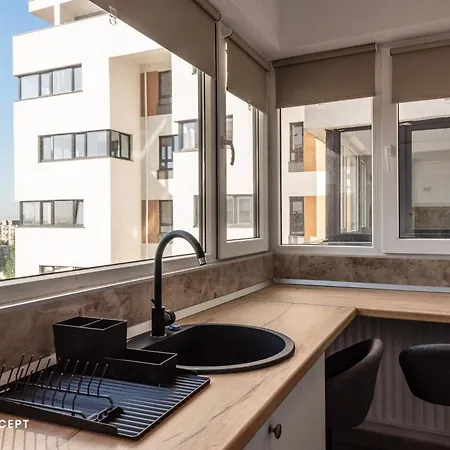 Spacious 806 Apartment *